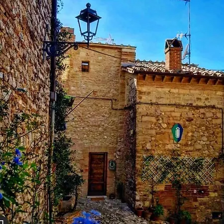 *la Torre Di Amelia* Nel Cuore Dell' Umbria * Amelia