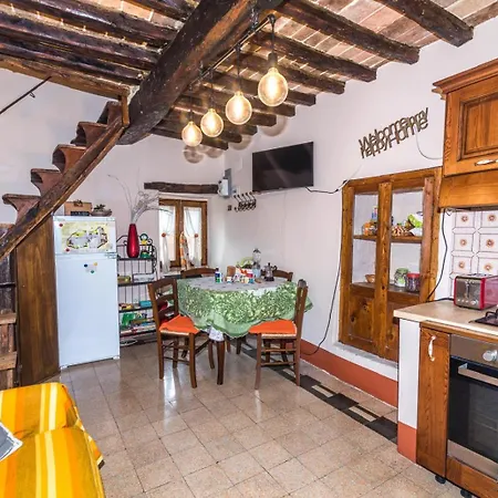 Apartamento *la Torre Di Amelia* Nel Cuore Dell' Umbria